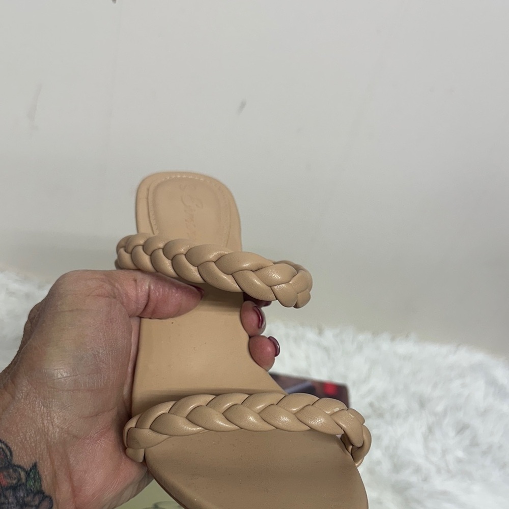 Women's Braided Tan Sandals - Picture 3 of 10